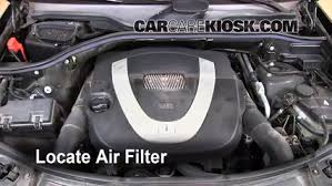 Filter is located behind the glove box. 2006 2011 Mercedes Benz Ml350 Cabin Air Filter Check 2007 Mercedes Benz Ml350 3 5l V6