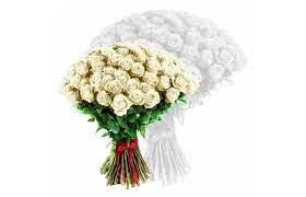 Il vous suffit de passer votre commande en ligne sur notre site jusqu'à 16h du lundi au samedi et jusqu'à 10h le dimanche pour bénéficier d'une livraison à domicile le jour même. Bouquet De Roses Blanches Courtes Tiges Livraison De Fleurs En 4h L Agitateur Floral