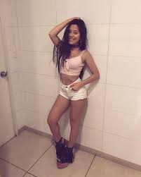 She and the band found immense popularity with such singles as hoy se sale, agua en la boca and como va. in 2019, she released the singles yo quiero and me. Sheila Rodriguez Photos Facebook