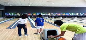 A foul line is there at the beginning of the lane which shouldn't. Bowling Bisa Mengembangkan Kemampuan Motorik Anak Anak Artikel