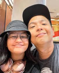 Jarang Tersorot, 8 Potret Sky Putri Sulung Ernest Prakasa yang Makin Besar  dan Cantik