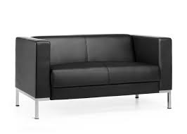 Vendo coppia di divani in pelle nera, il divano due posti è fornito su entrambe le sedute del sistema relax meccanico , struttura spalliere e imbottiture in ottimo. Divano A 2 Posti Capio Design Elegante Grande Comfort Pelle Nera Sediadaufficio It