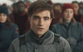 Como Mickey 17 expõe a ganância em Hollywood com Robert Pattinson em  destaque