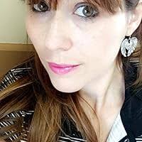 The Girl In Between (The Girl in Between, #1) by Laekan Zea Kemp