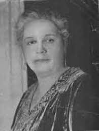 Fannie Taylor's Instagram, Twitter & Facebook