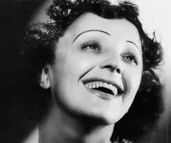 6 Famous And Fun French Songs To Learn French Listen to the best french songs from 10 hit albums right here. famous and fun french songs to learn french