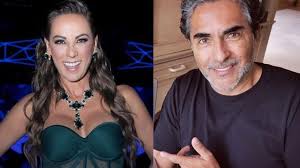 Consuelo duval was born in 1960s. Galilea Y Andrea Se Burlan De Raul Araiza Por Acoston Con Consuelo Duval