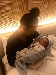 🔴 "Chaque nuit, il veille sur nous..." : Tatiana Silva et son fils bien  entourés, une vidéo personnelle dévoilée... >> Voir ici:  https://jaii.me/rQkhn | Facebook