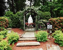 Image Result For Mary Statue Garden Prayer Garden Virgin Mary Statue Garden Marian Garden