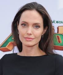 The angelina jolie makeup artist is tony g, who is among her favourite and works on the look for several of her events and schedules. Angelina Jolie Best Beauty Looks Pictures Popsugar Beauty