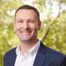 Clint Hinkle's Instagram, Twitter & Facebook