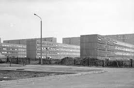 Schulen Des Neubaugebietes Leipzig Lossnig 1975 Building Johannes Multi Story Building