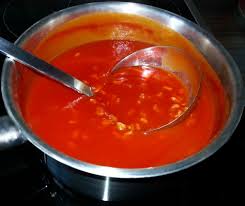 Tomatensuppe Mit Reis Superschnell Gekocht Lecker Und Sattigend Fur Die Schlanke Linie Tomatensuppe Mit Reis Tomaten Suppe Tomatensuppe