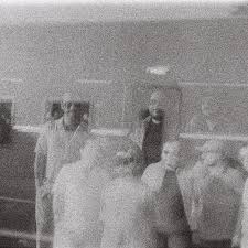 Yüzyüzeyken Konuşuruz: albums, songs, concerts | Deezer