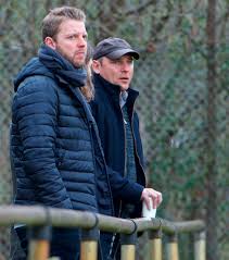 Career stats (appearances, goals, cards) and transfer history. Florian Kohfeldt Von Werder Bremen Im Interview Ich Traue Nicht Nur Mir Selbst Ein Einblick In Das Leben Als Bundesliga Trainer News