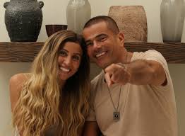 اروع اغاني عمرو دياب ( روعه التنسيق ). Rt8gtidyiwzkm