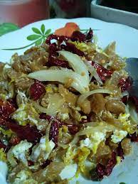 Sup lobak putih ni selalu orang buat lauk berpantang je. Resepi Lobak Putih Goreng Telur
