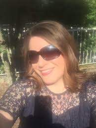 Melissa Moeller's Instagram, Twitter & Facebook