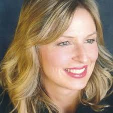 Lori Leeder's Instagram, Twitter & Facebook