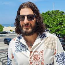 So far no one as see it!!!!!!!!! When you spot it say “Got it “ Don't spoil  the fun 😂😂😂