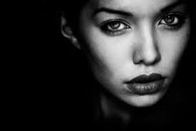 Pin On Studio Inspiration Dramatic Lighting