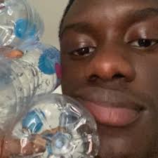 Shaquille Williams (@_shaq_w)