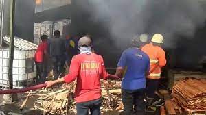 1 codes 1.1 ember village 1.2 nimbus village 1.3 haze. Loker Pt Admira Triplek Magetan Pabrik Triplek Di Magetan Terbakar Suara Kumandang Kunjungi Alamat Kantor Kami Dengan Menikuti Panduan Map Di Bawah Ini