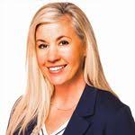 Diedra Lowe's Instagram, Twitter & Facebook