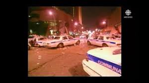 En 1929, ce fut la première coupe stanley des bruins de boston et la première finale américaine contre les rangers. Le 9 Juin 1993 Les Emeutes De La Coupe Stanley A Montreal Youtube