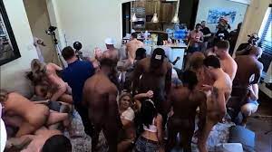 Dallas-Hotwife-Cowgirl-Orgy-BTS - EPORNER