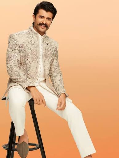 Manyavar showroom Indian ethnic wear sherwani