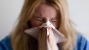 Minum air putih atau jus Cara Mengatasi Hidung Tersumbat Secara Alami Harapan Rakyat Online