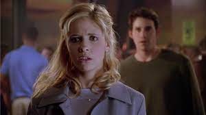 Buffy Is In The Foreground In Focus Xander Is In The Background Slightly Out Of Focus Both Are Shocked But Buff Buffy The Vampire Slayer Buffy Buffy Style