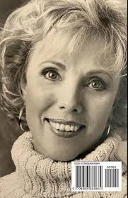 Kaye Golden's Instagram, Twitter & Facebook