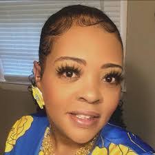 Michelle Burks's Instagram, Twitter & Facebook