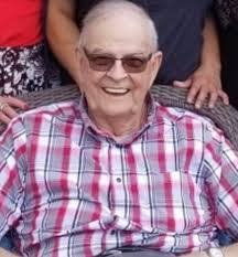 Kenneth Hendershot's Instagram, Twitter & Facebook