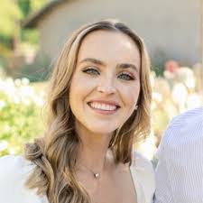 Michelle Handel's Instagram, Twitter & Facebook