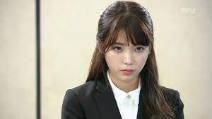 Lee soon shin, babasının ölümünden sonra zorluklar yaşar. More Controversies Surround The Best Lee Soon Shin Soompi