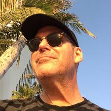 The Voice of Los Feliz (podcast) Episode 8