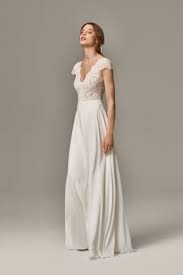 Finden sie die neuesten schlicht brautkleider, die perfekt für ihre hochzeitsfeier bei dressyin sind! Vintage Brautkleider Finde Dein Brautkleid Im Hippie Stil Brautmode Aus Spitze Und Elegante Schlichte Hoc Brautmode Brautkleid Vintage Shabby Chic Hochzeit