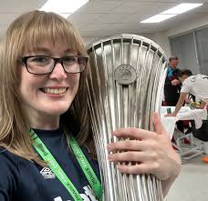 Laura Brannan's Instagram, Twitter & Facebook