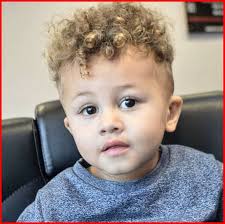 Ein friseur gibt tipps für kurze und lange haare, um geheimratsecken zu verstecken. 1001 Ideen Fur Trendy Frisuren Fur Jungs Top Trends Fur 2019