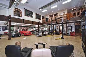 For the gals out there who are resistant to the idea a man cave can be relaxing, fun and a space where you can hang out with friends as you get ready for the big weekend sporting event. The Best Man Cave Garage Ideas Truemancave