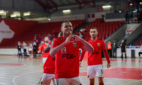 O jogo do benfica grátis é transmitido online ao vivo, e você pode curtir direto do seu computador ou notebook. Benfica Tv Online Hoje Gratis