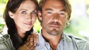 Retrouvez en exclusivité tous les replay, videos, exclus et news de les mystères de l'amour saison 26 sur tmc. Photos Les Mysteres De L Amour Saison 2 Toutes Les Photos De La Nouvelle Saison Premiere Fr