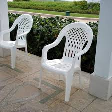 How To Clean Oxidized White Plastic Lawn Chairs So You Don T Get White On Your Clothes Plastic Patio Chairs Clean Outdoor Furniture Plastic Outdoor Furniture