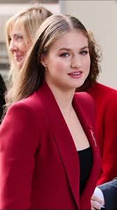 Exploring Princess Leonor's Beauty and Charisma