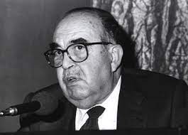 Fernando lázaro carreter (zaragoza, april 13, 1923 — march 4, 2004, in madrid) was a spanish linguist, journalist and literary critic. Conferencia Hacia Una Moderna Pedagogia De La Literatura Iii La Literatura En La Ensenanza Secundaria Y Didactica Del Texto