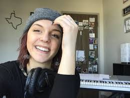 Bethany Warner's Instagram, Twitter & Facebook