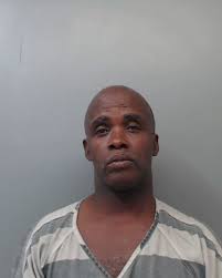 Laredo PD: Local man threatens to kill Sam's Club manager